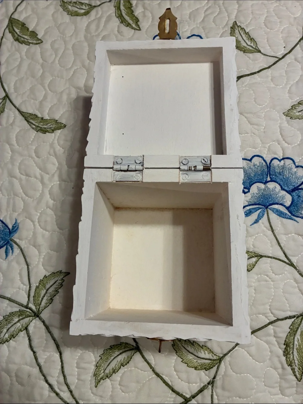 NWOT- Decorative White Wood Jewelry Box with Brass Latch-Shabby Chic